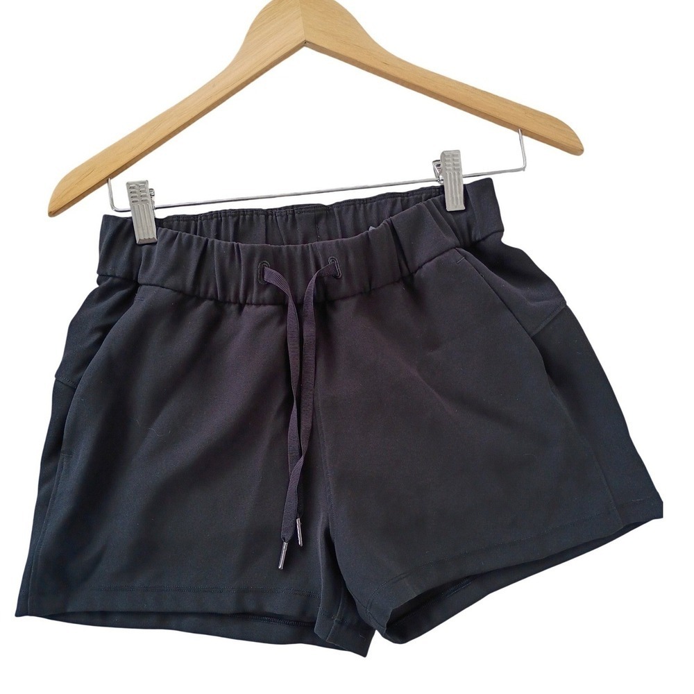 Lululemon On the Fly Shorts Black High Rise Drawstring Athletic Shorts Sz 4 $68
